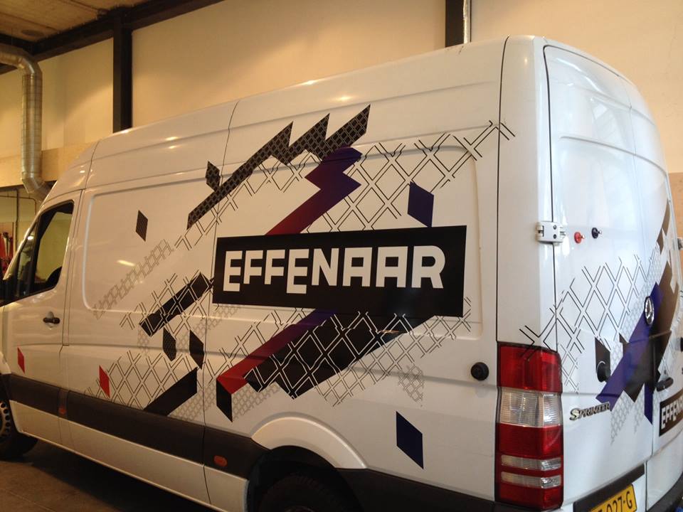 Effenaar bus 2